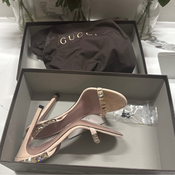 Authentic Gucci Heels Size 38 - Picture 3 of 5